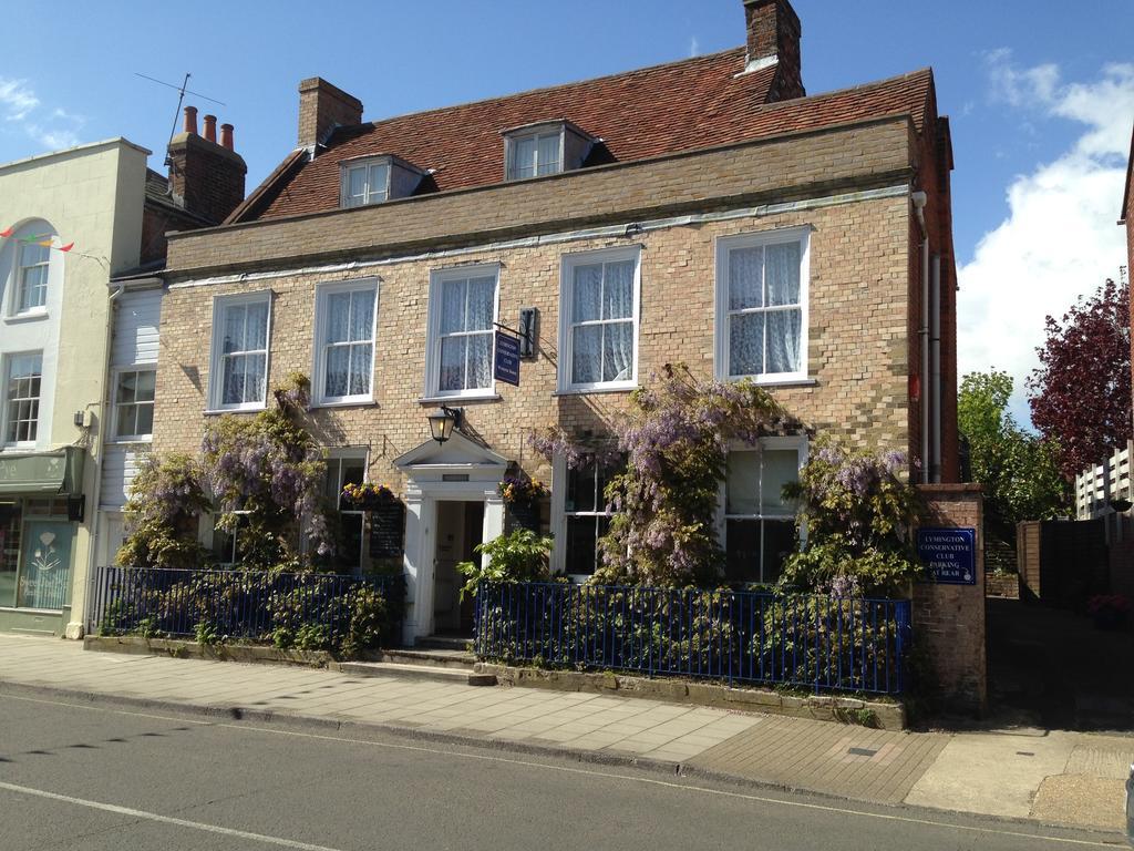 Wisteria House 4* Lymington